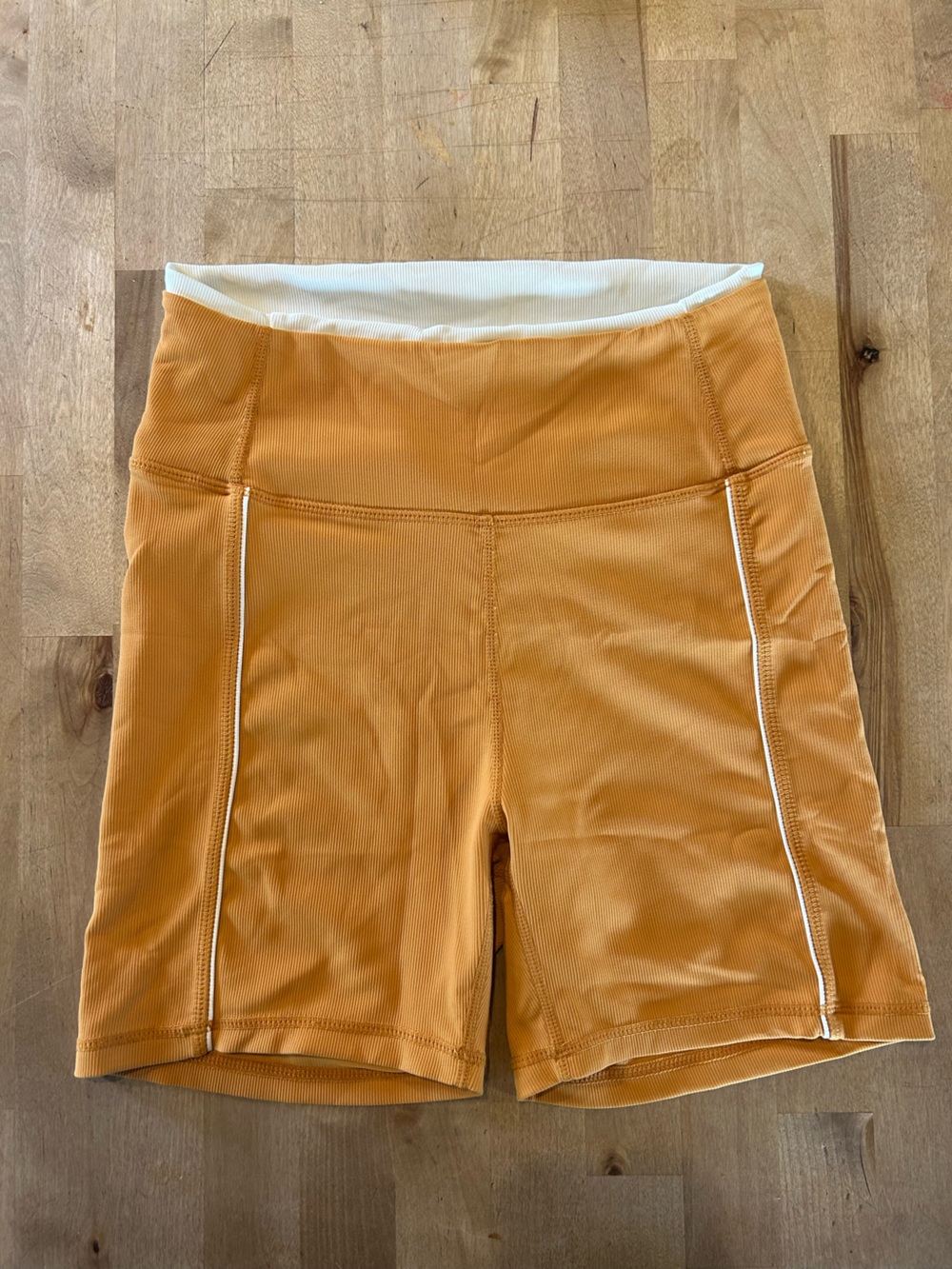 High-Rise Women's Athletic Bike Shorts in Mustard Yellow